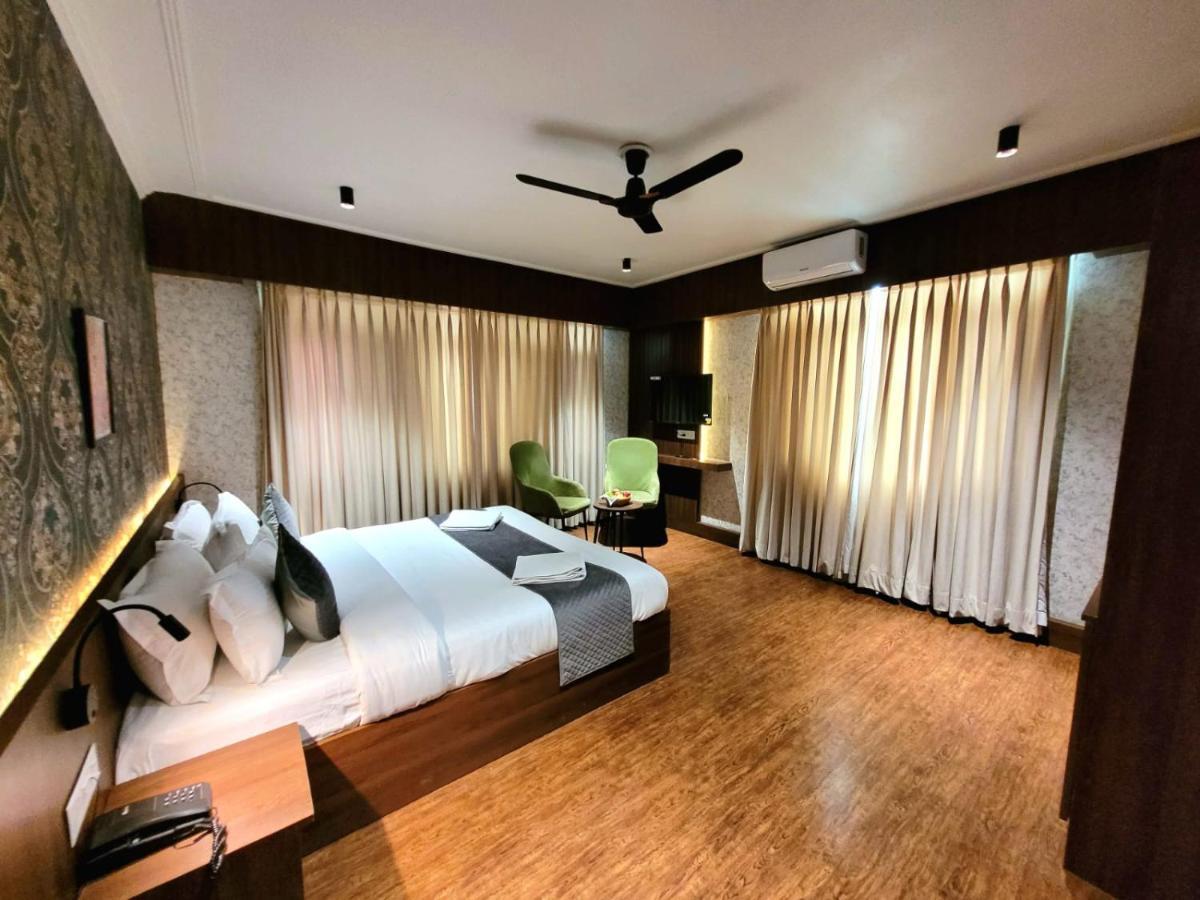 Hotel Green Rooms, Vintage Luxury Near Dal Lake Srinagar  Exterior photo